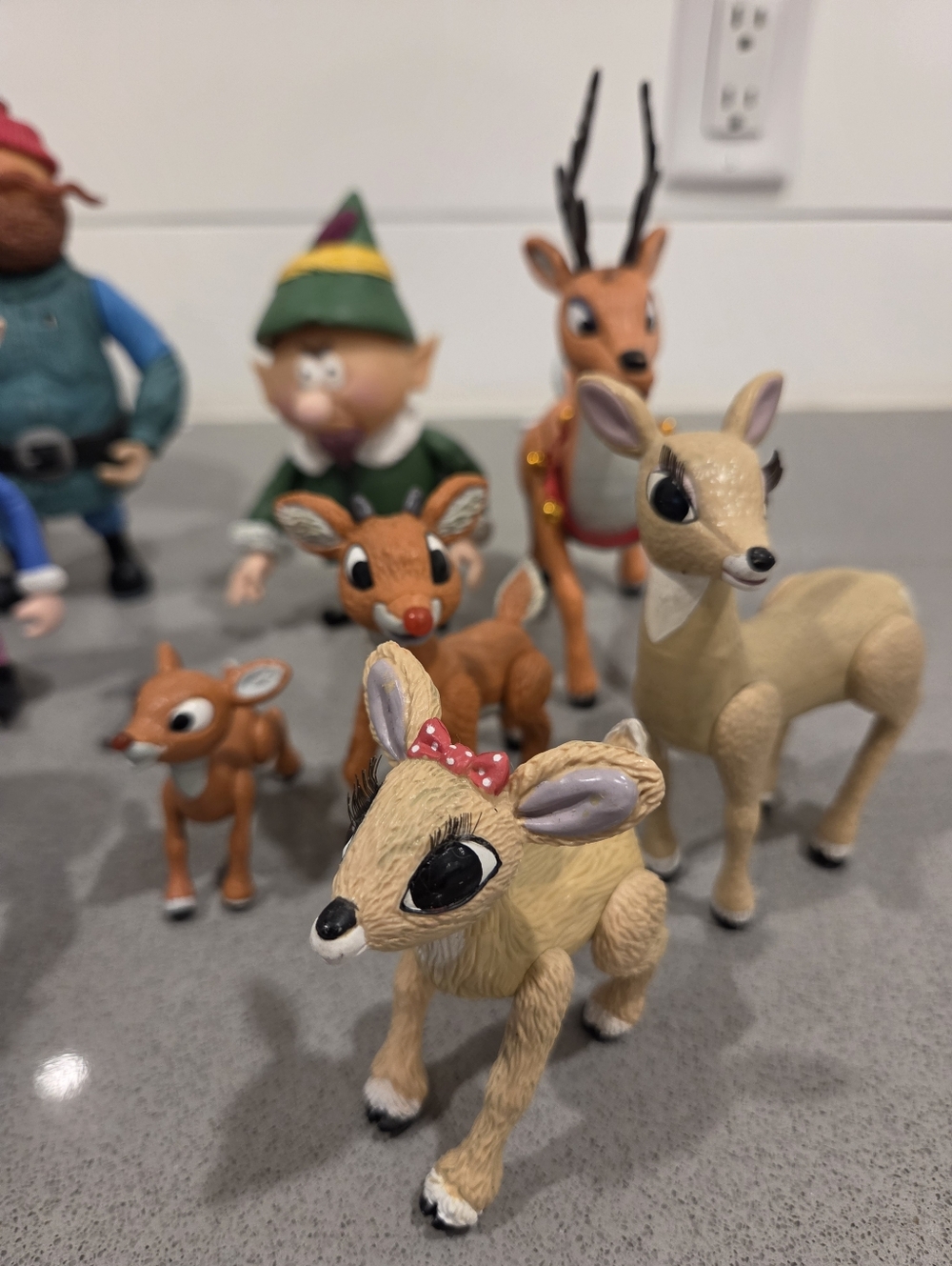 Rudolph & Friends Holiday Figure Set - Multicolor - Picture 5 of 5